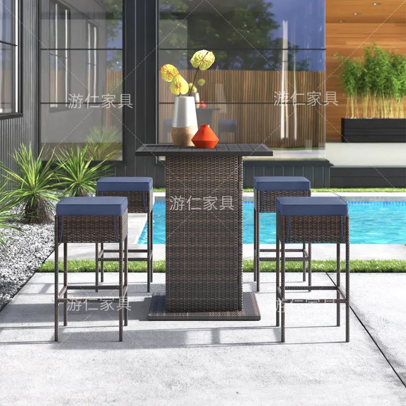 Zestaw stołu i krzeseł barowyc – Rattan Lounge Set recenzja i cena